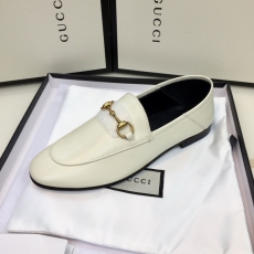 Gucci Leather Shoes